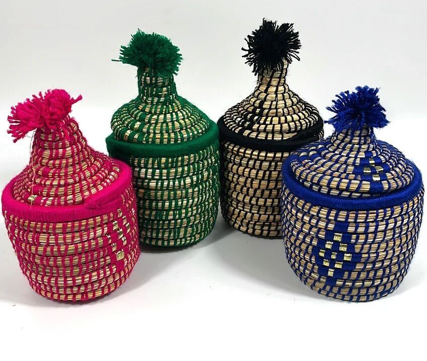 Artisan Moroccan Mini Palm Basket – Hand-Woven 15cm Desktop Organizer & Vanity Pot