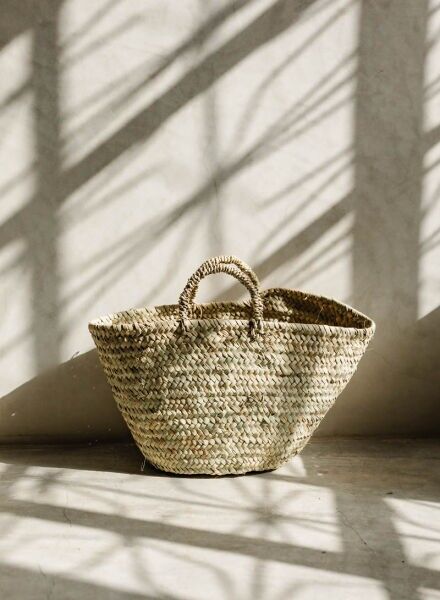 Artisan Hand-Woven Straw Market Basket – 100% Natural Palm Fiber Tote with Woven Handles (Size S)