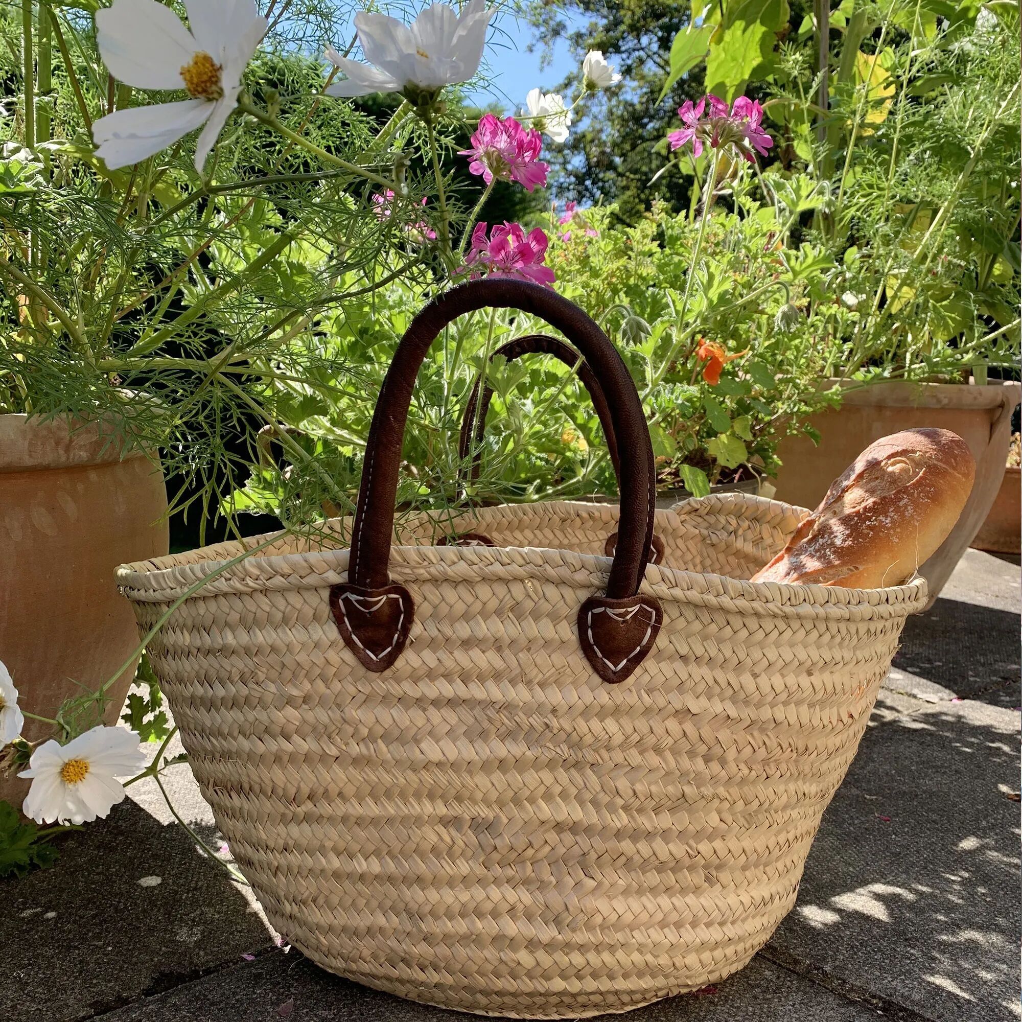Artisan Round Handle French Basket – Hand-Woven Sustainable Palm Tote with Ergonomic Soft Leather Grips