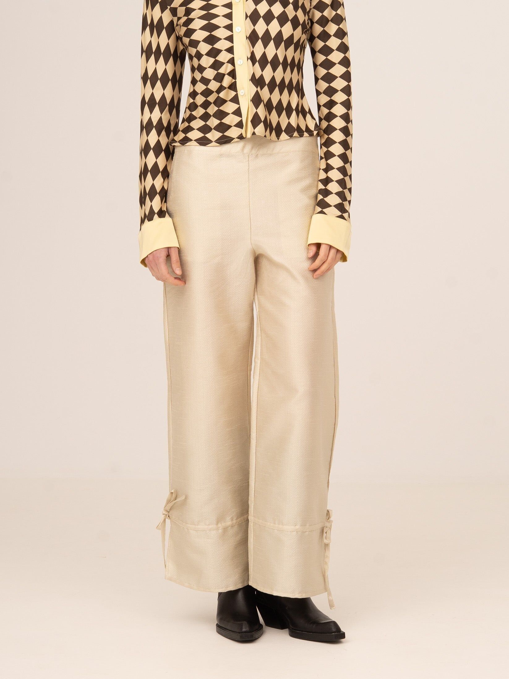 Clown-Creme-Glitzerhose