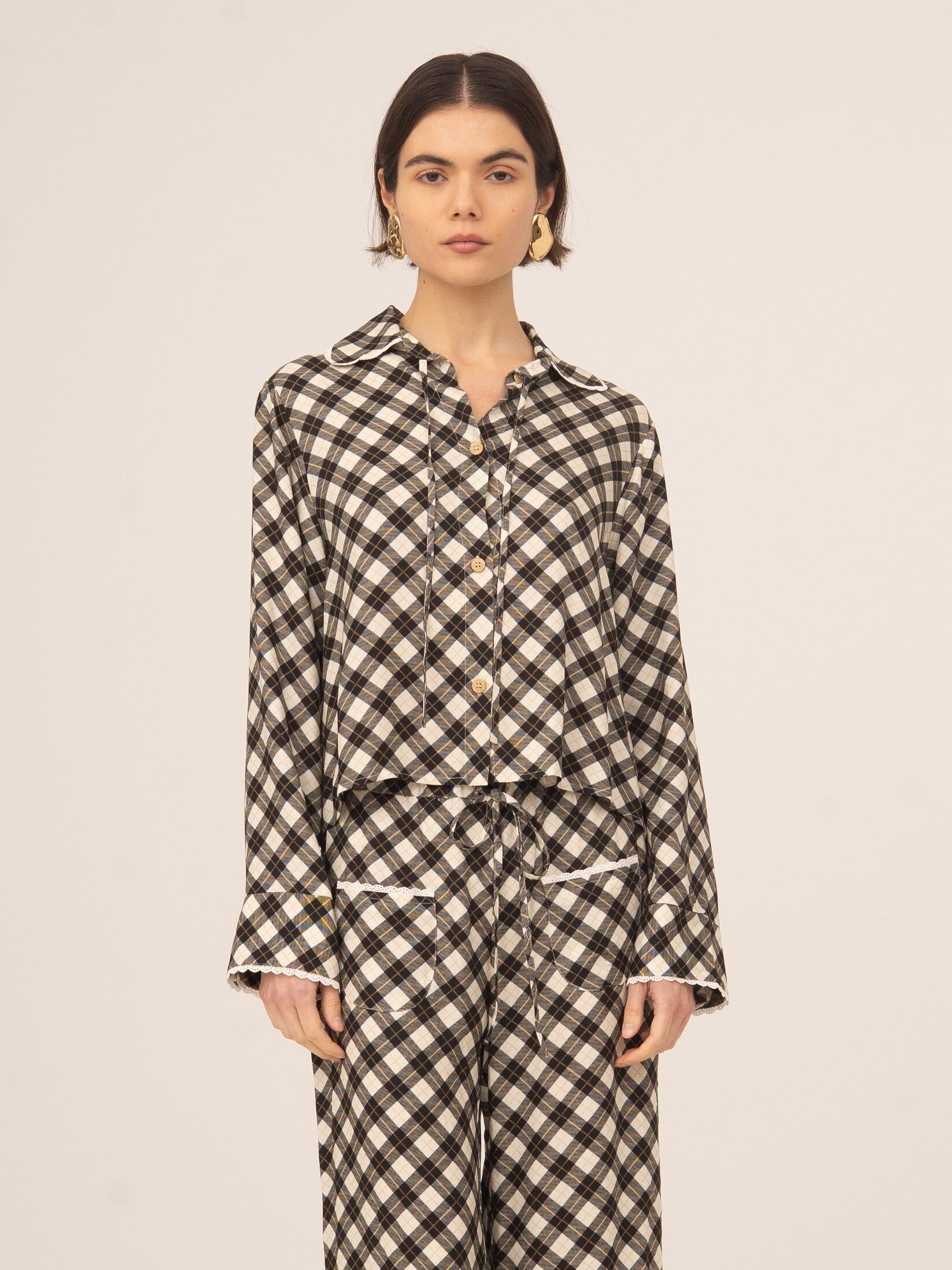 Klassisches Hemd mit geometrischem Muster im Betty-Argyle-Stil