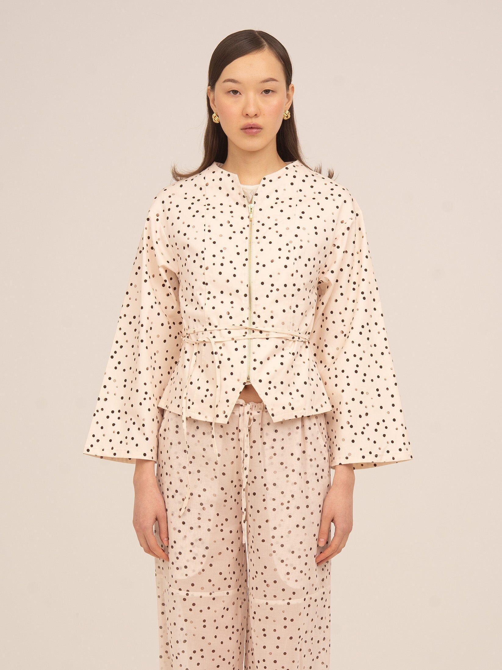 Cremefarbene Fuji-Jacke mit Polka-Dots