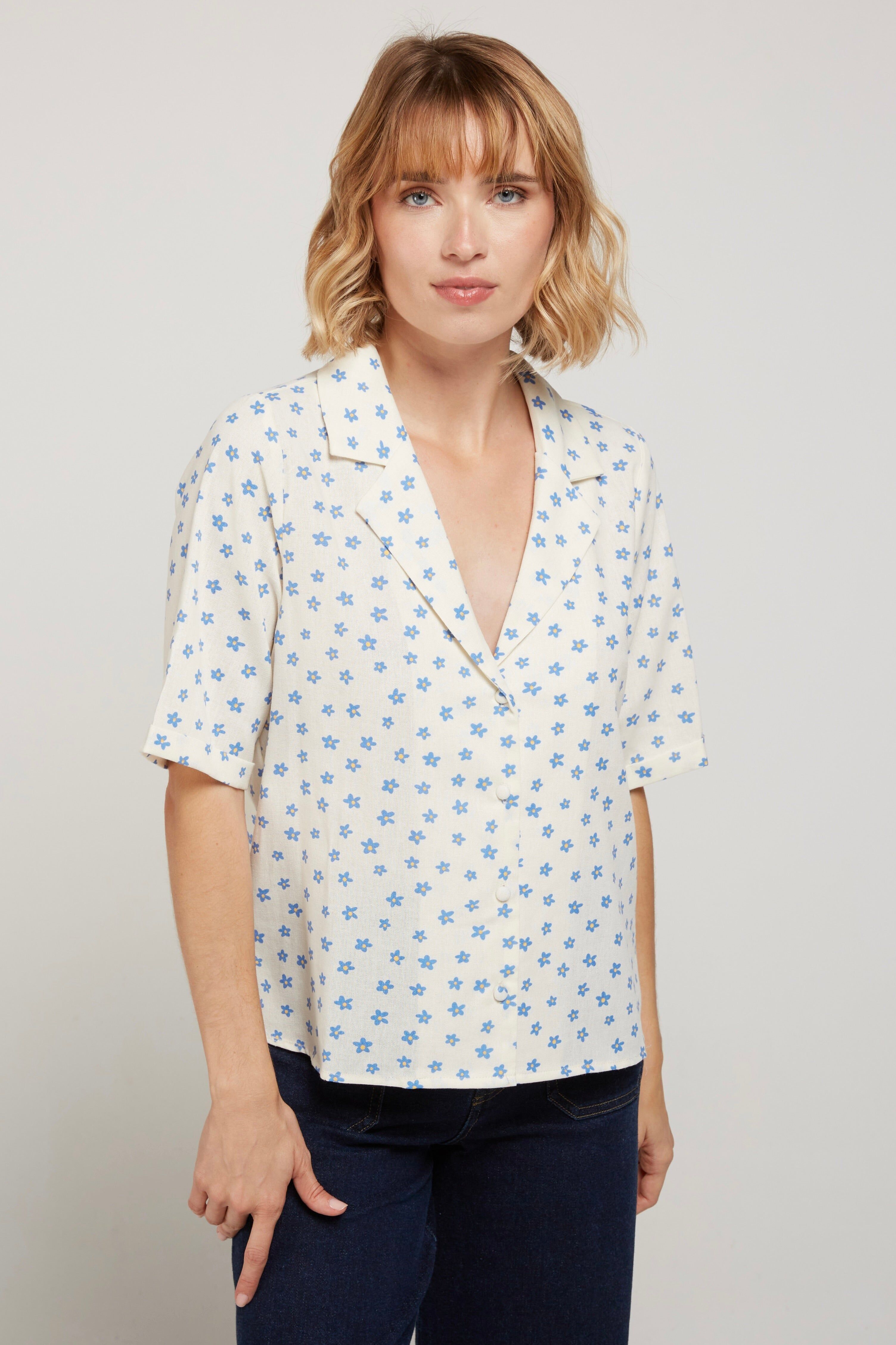 SERENA2 - Printed short-sleeved blouse