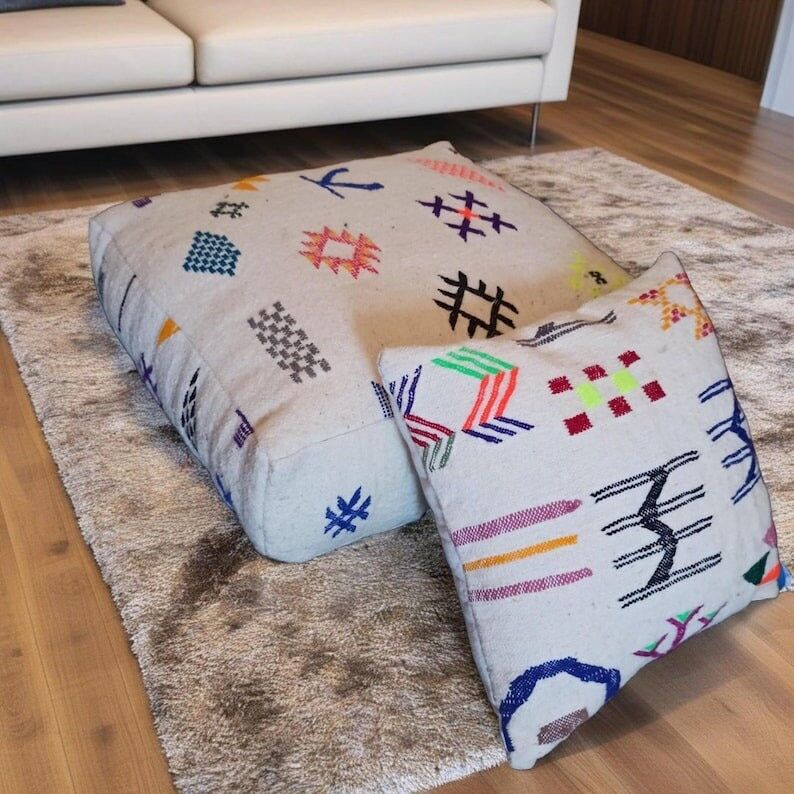Set di 2 pouf quadrati marocchini Kilim – Cuscino da pavimento in lana vintage + cuscino omaggio