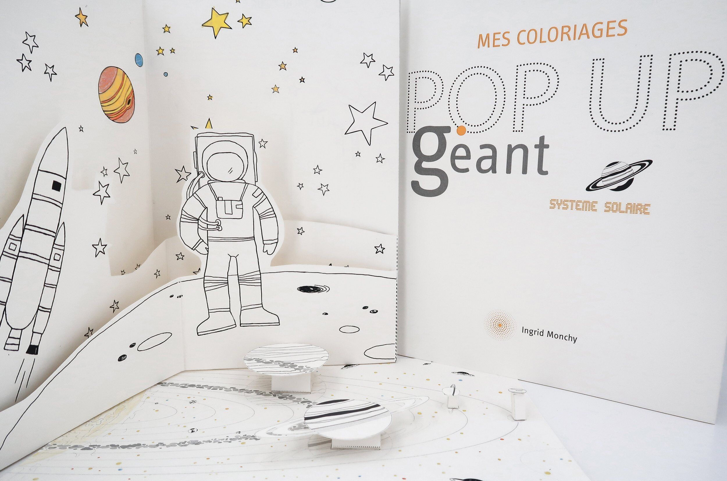Dibujos para colorear - Hazlo tú mismo - Sistema Solar - Pop-Up gigante (versión FR-EN)