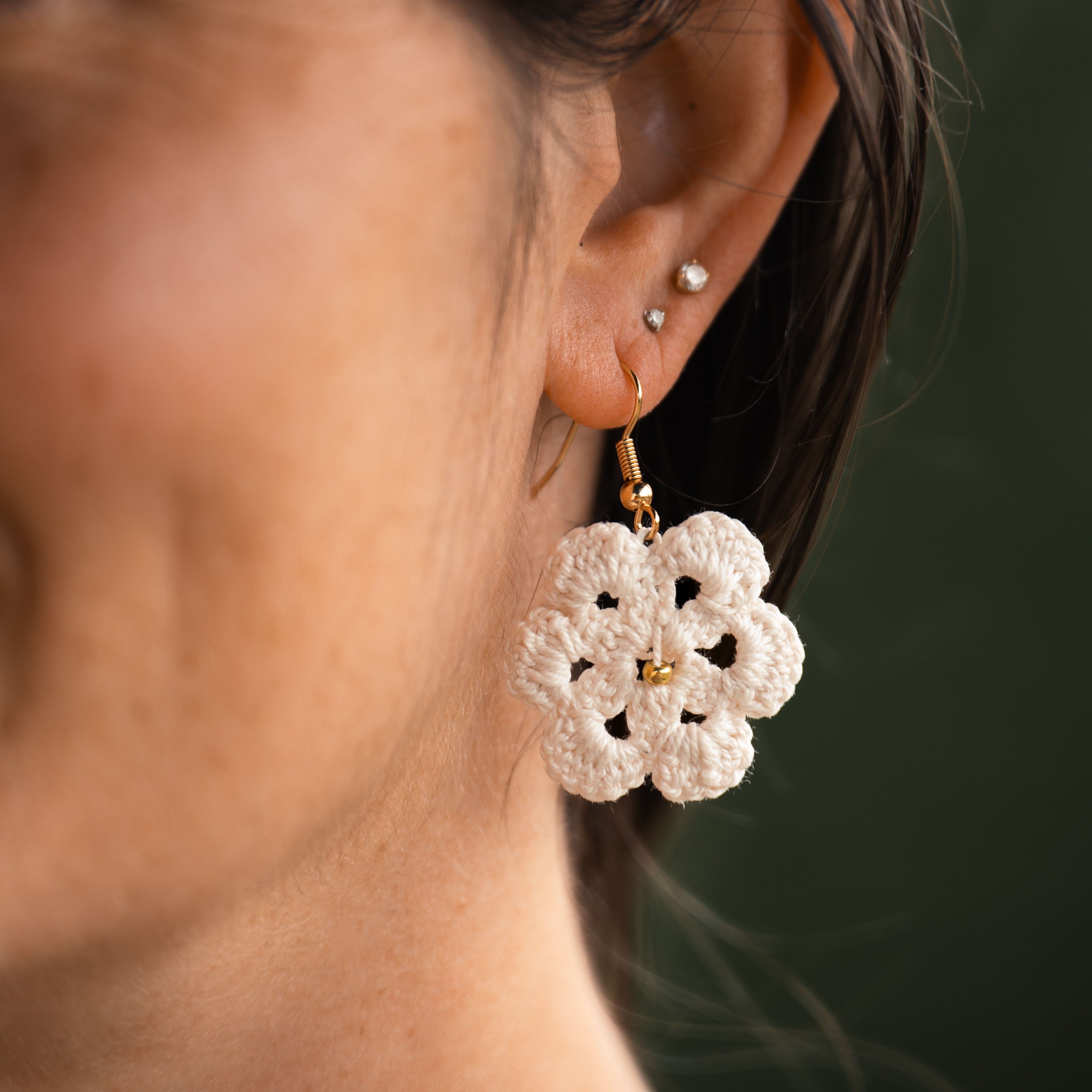Boucle d'oreilles pendantes Fleur de Cerisier en coton