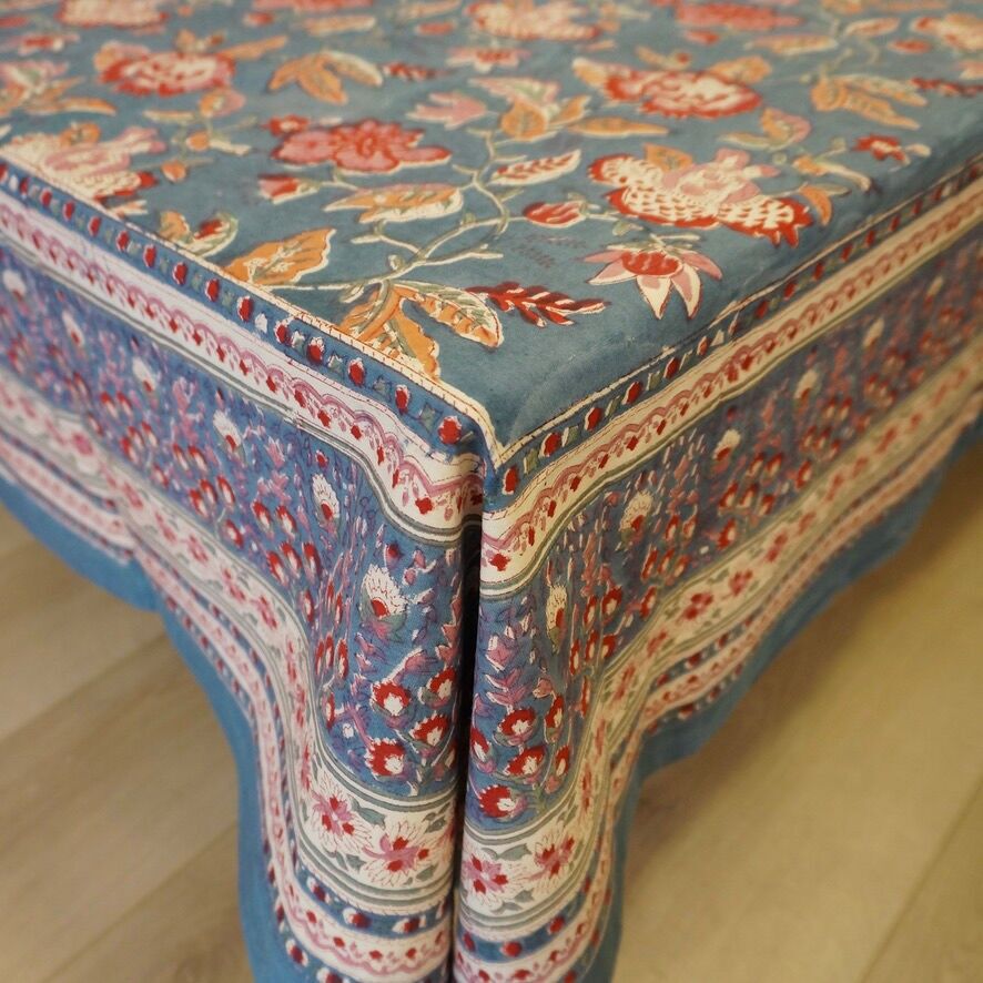 Rechteckige Tischdecke aus Baumwolle mit „James“-Aufdruck