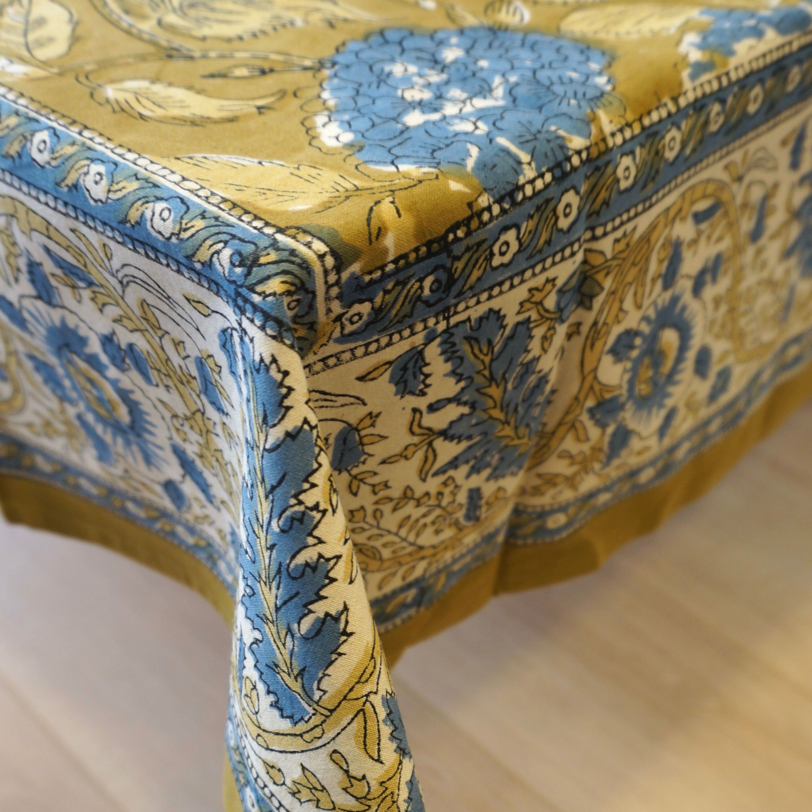 Rechteckige Baumwolltischdecke mit Aufdruck „Valmont“