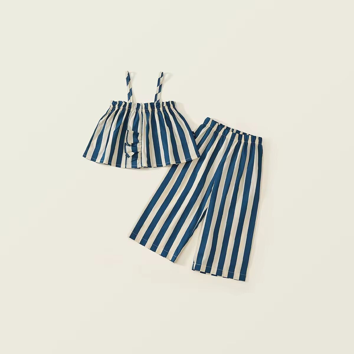 Conjunto de top y pantalón a rayas Genesis