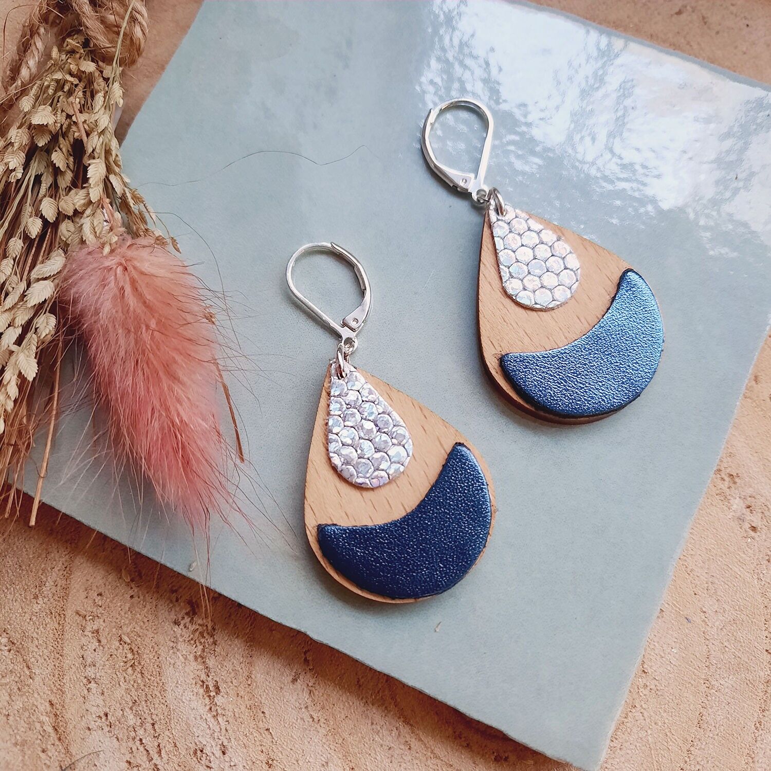 ARTY Klein Blue Wooden Earrings