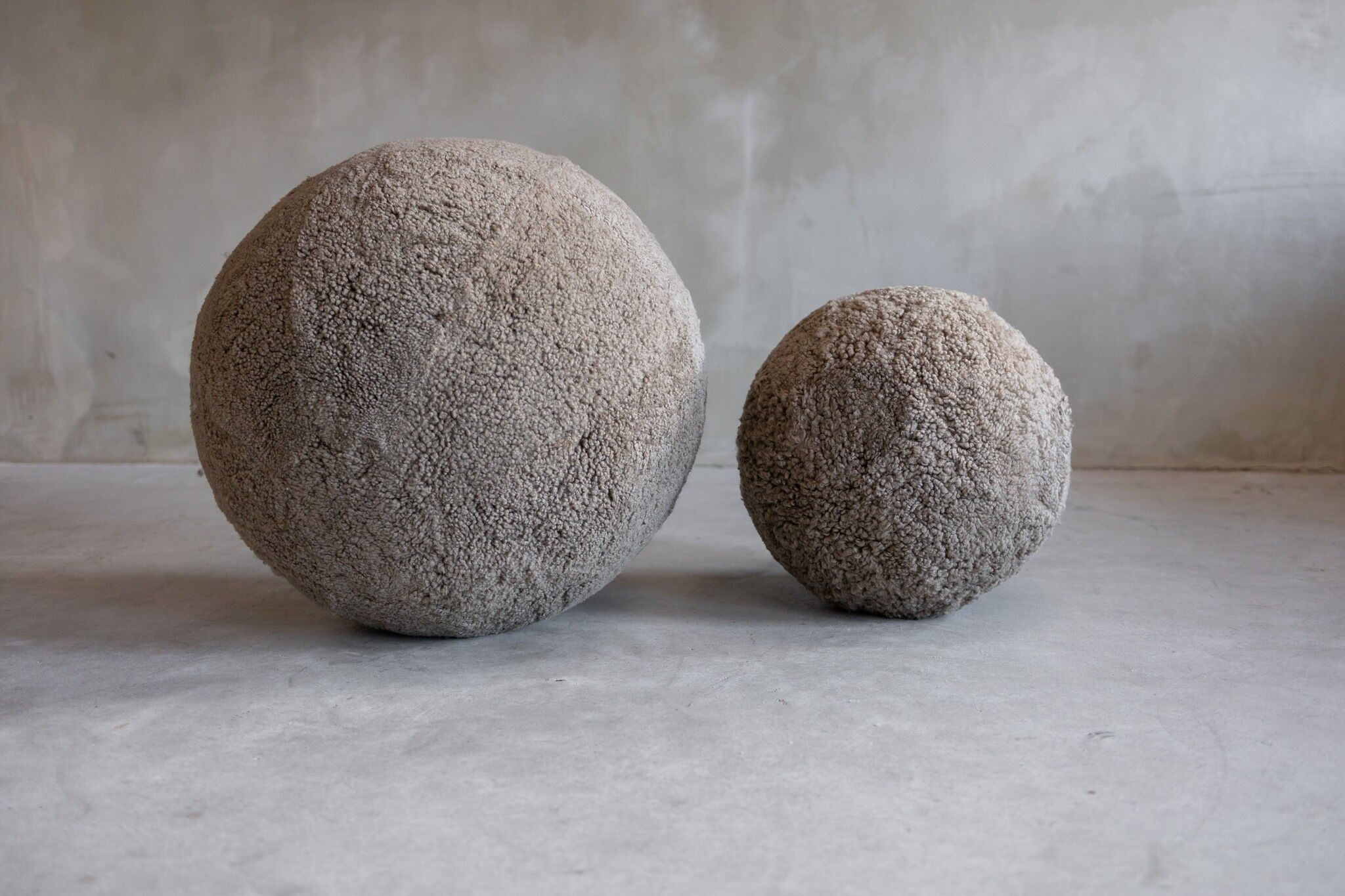 Crossbreed sheepskin yoga ball Sahara - 2 sizes