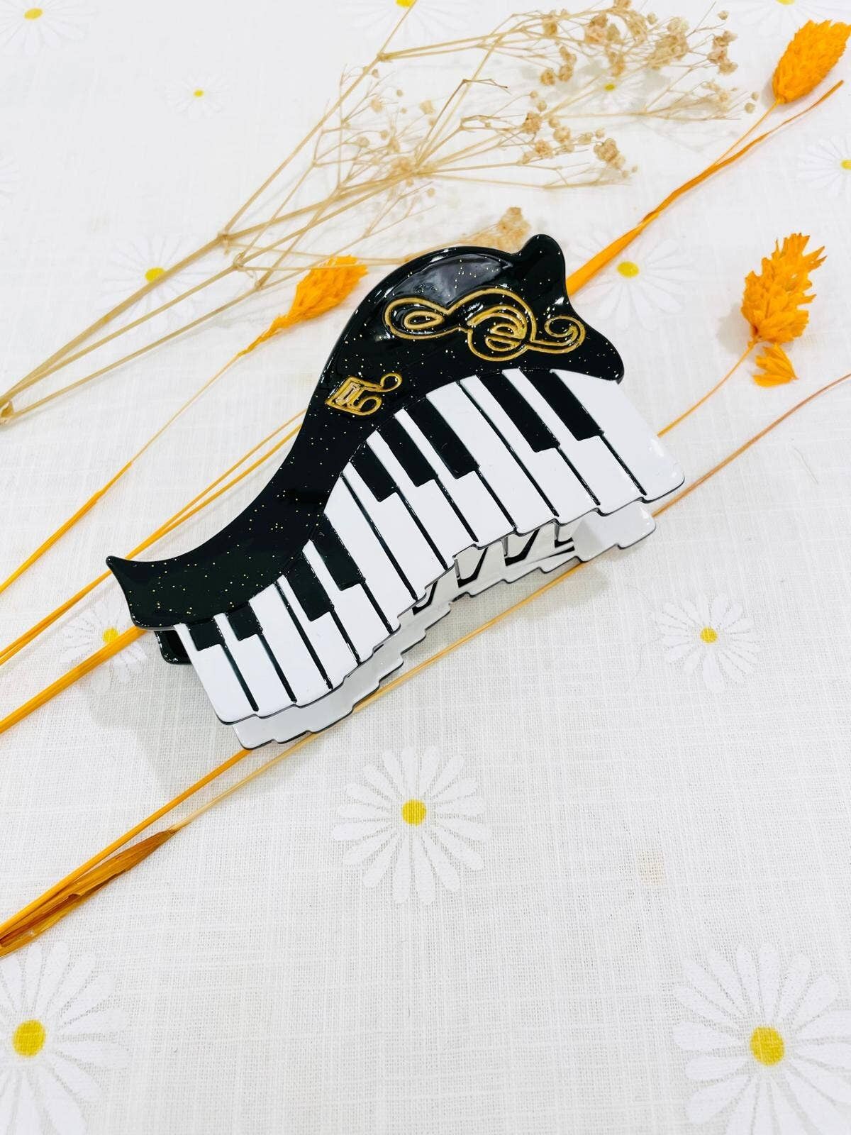 Piano Clip