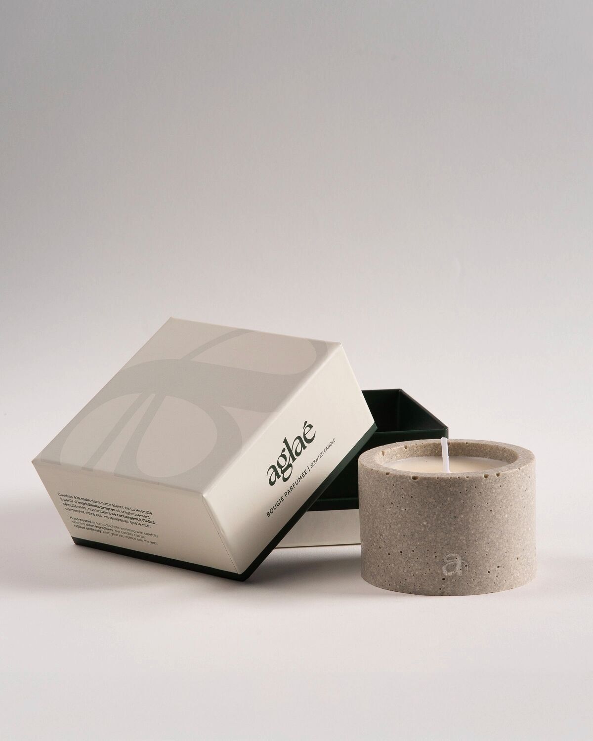 Bougie parfumée Pivoine (110gr) - Cadeau - été
