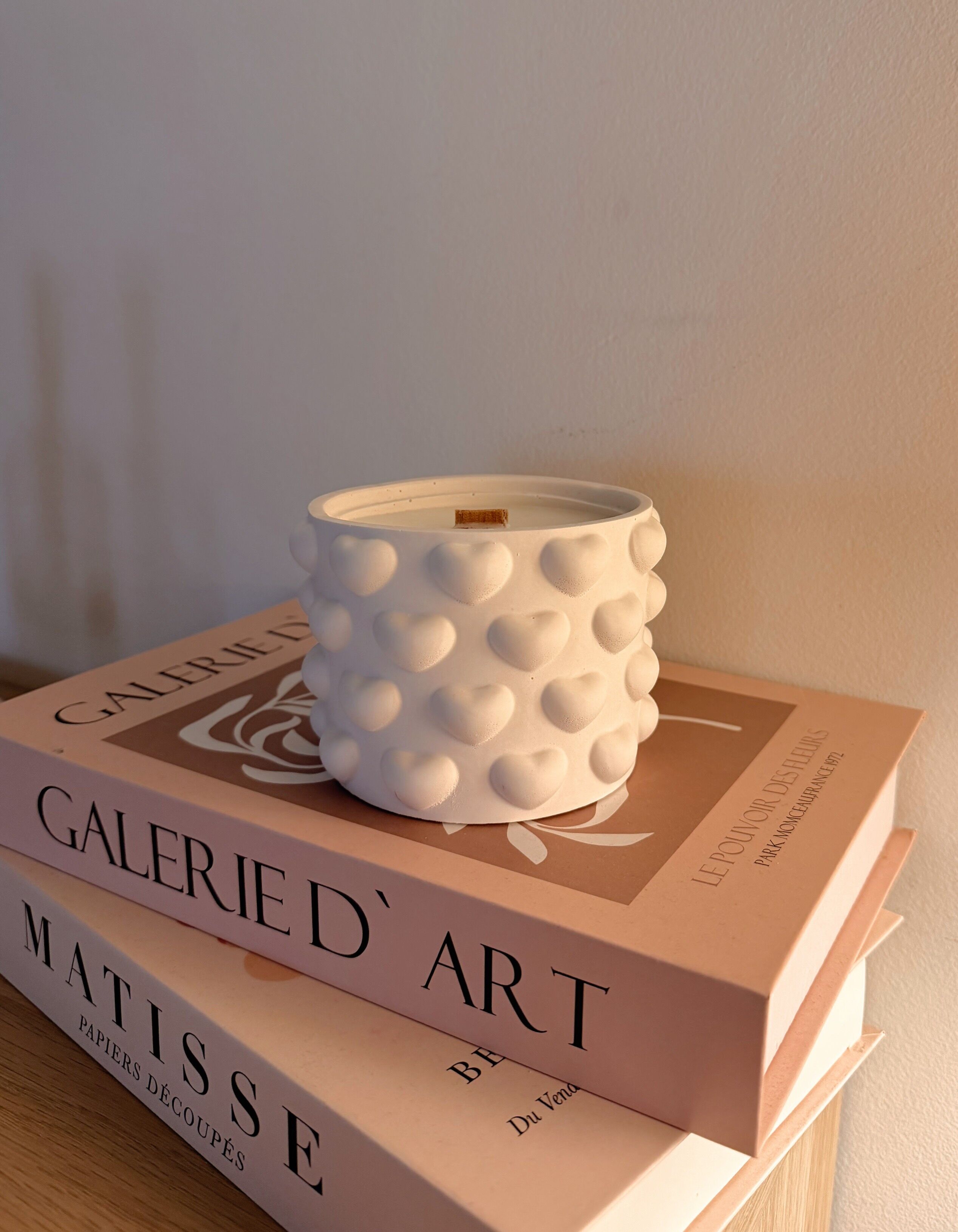 Handmade multi-heart candle in Jesmonite, scent of your choice