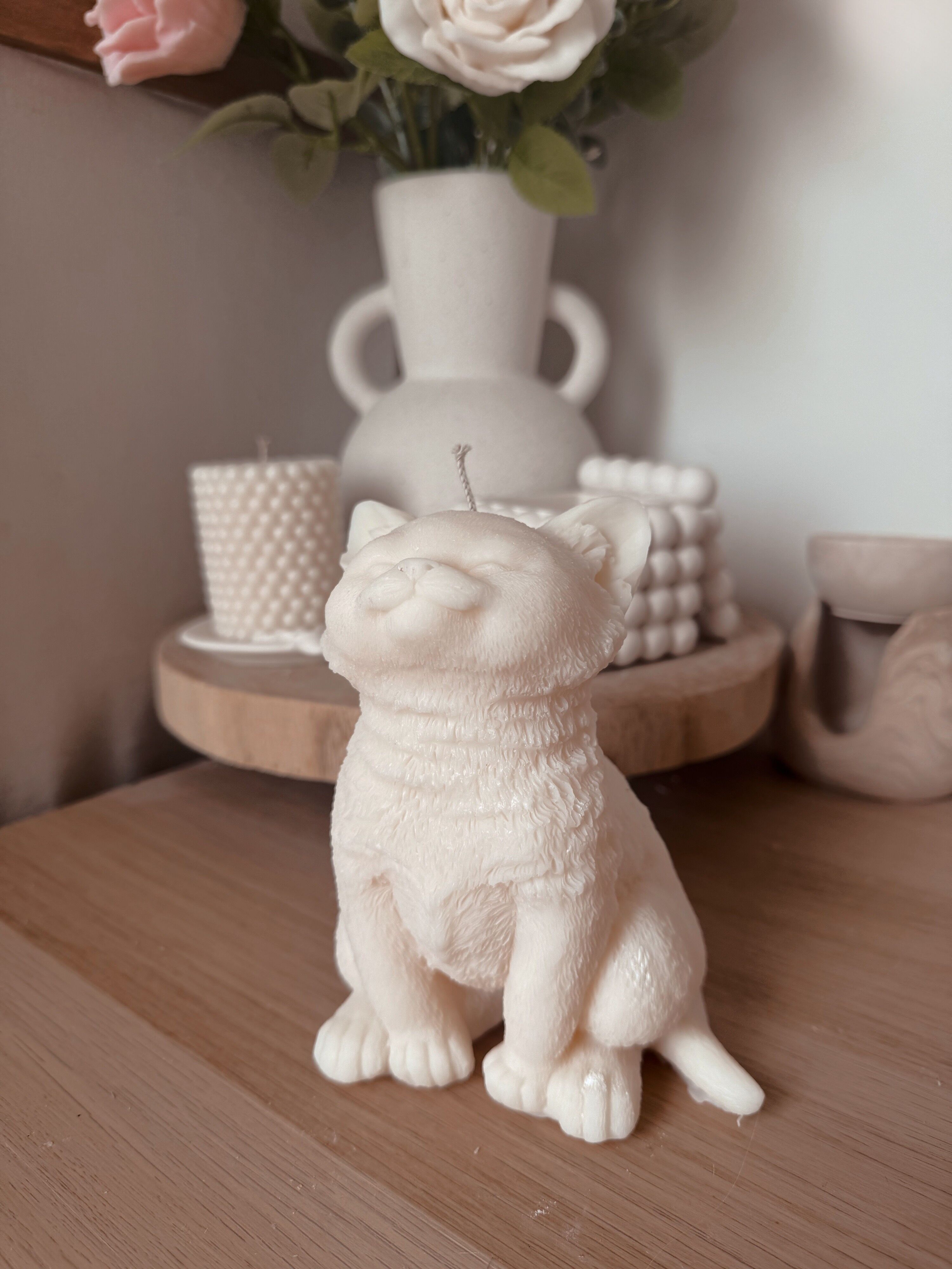 Sitting kitten candle, size and color of your choice, vanilla scent