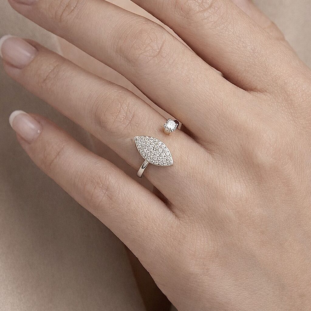 Bague feuille pavée strass – Acier inoxydable