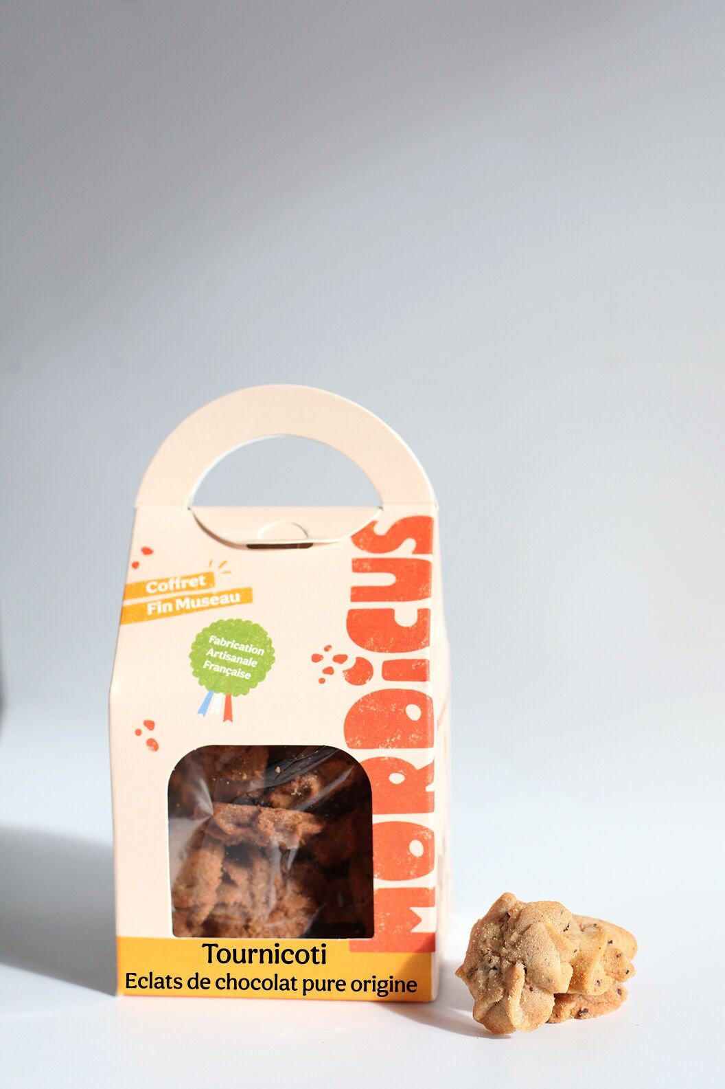 Organic sweet biscuits - Tournicoti with pure origin dark chocolate chips from Haiti