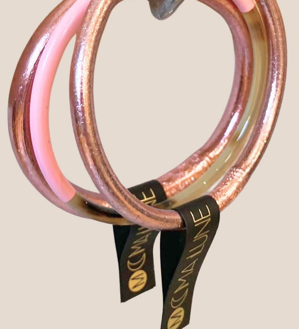 Ikonisches 8-mm-Armband aus pastellrosa im buddhistischen Stil