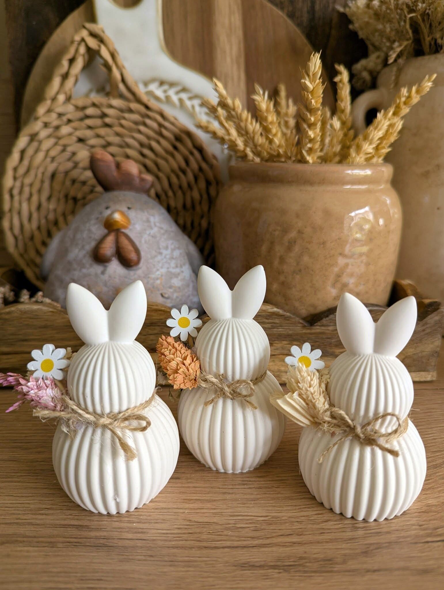 Petit lapin avec fleurs séchées – Création artisanale printanière