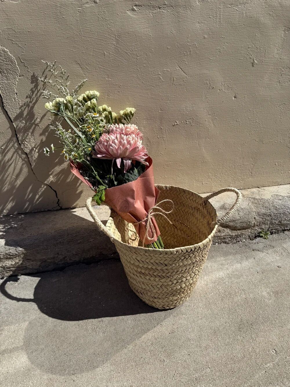 Mini Moroccan Straw Basket – Handcrafted Sustainable Palm Leaf Tote