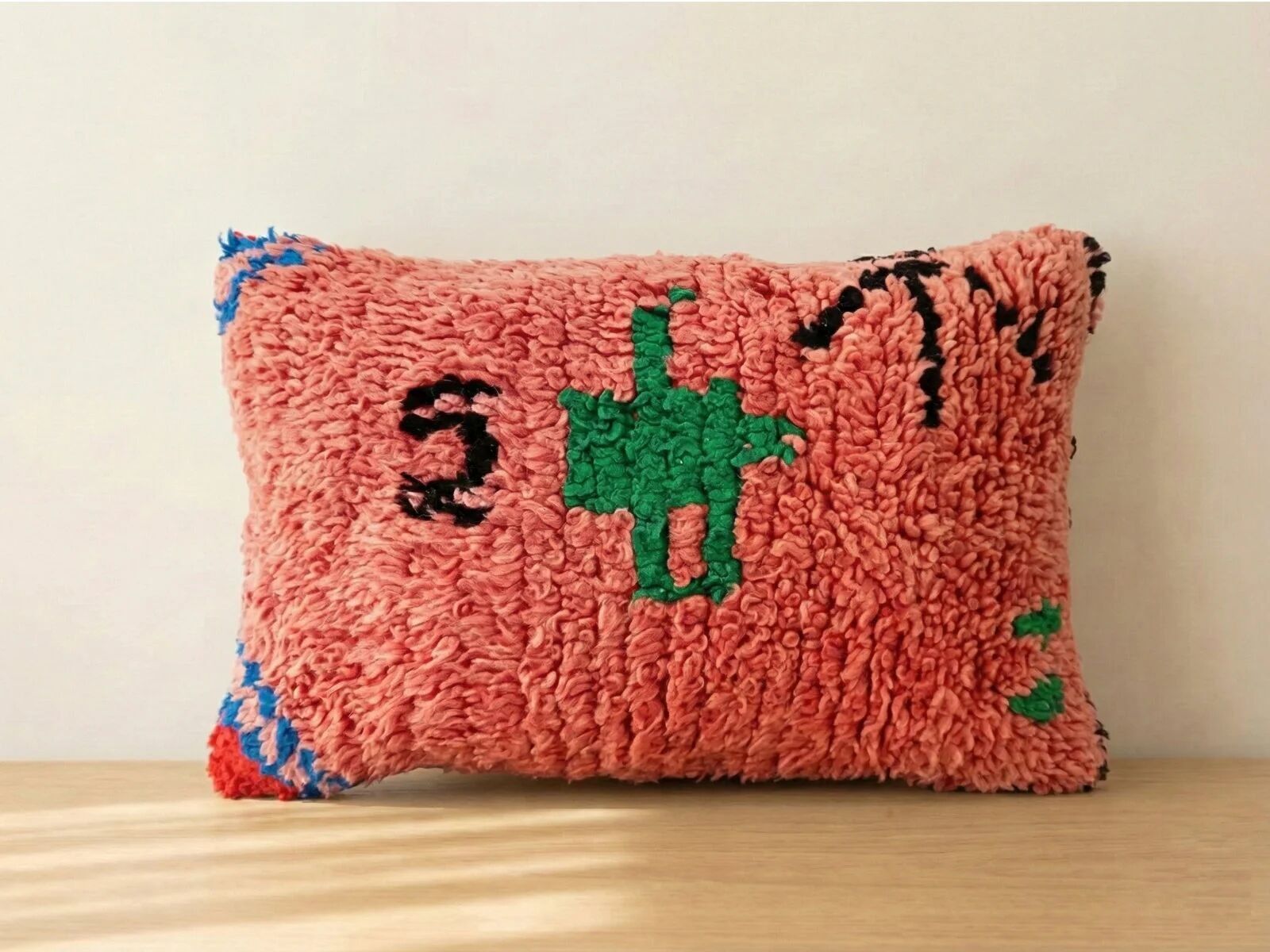 Artisan Moroccan Kilim Pillow – Handwoven Wool Lumbar Accent