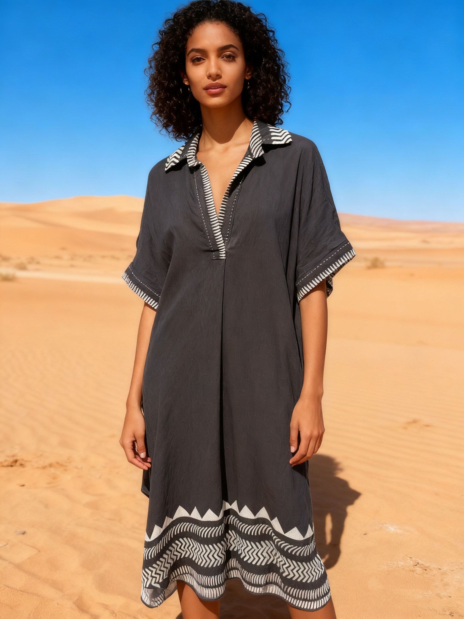 Tunic dress, V-neck, flared cut with invisible pockets