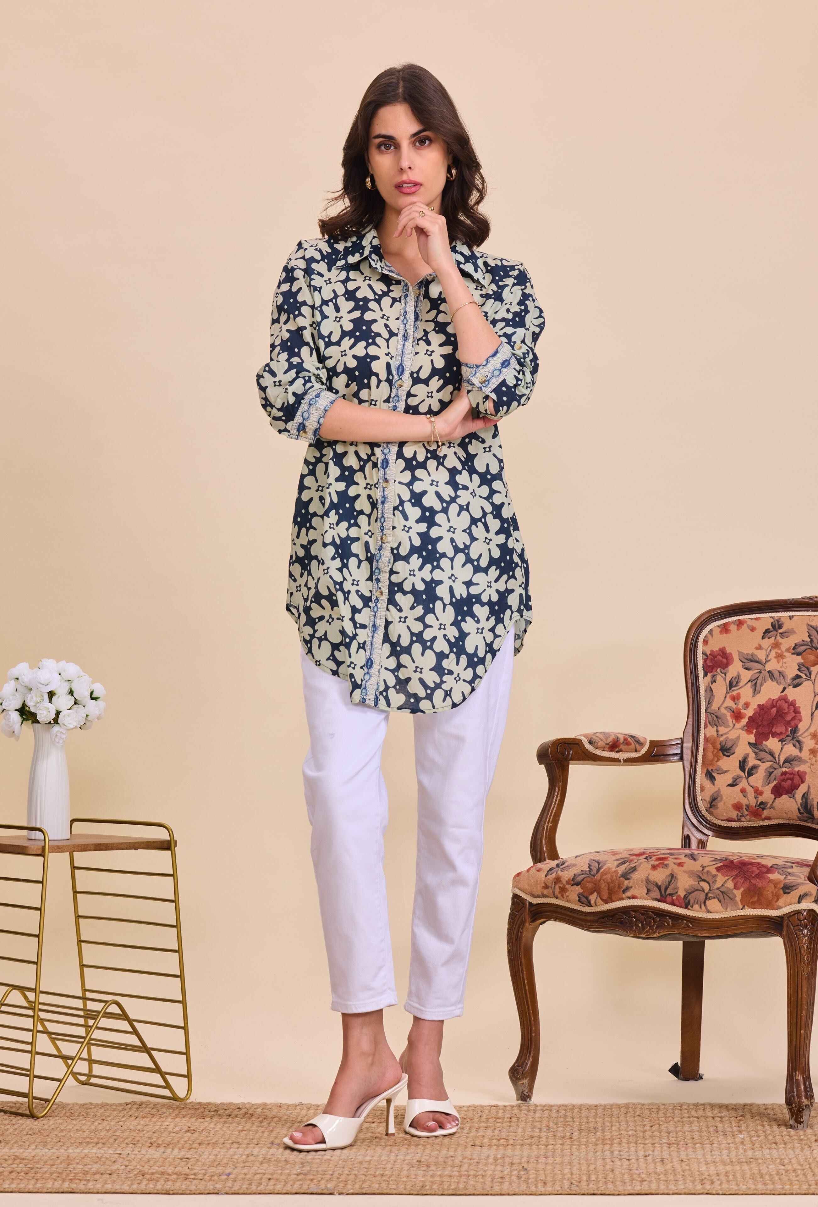 Long-sleeved printed cotton shirt