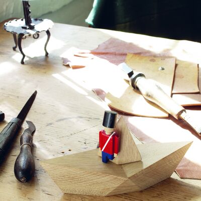 FIGURINE EN BOIS, LE SOLDAT D'ÉTAIN STEADFAAST