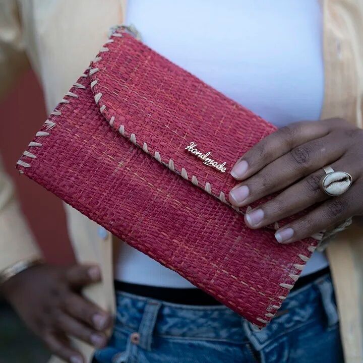 Bag made of natural straw