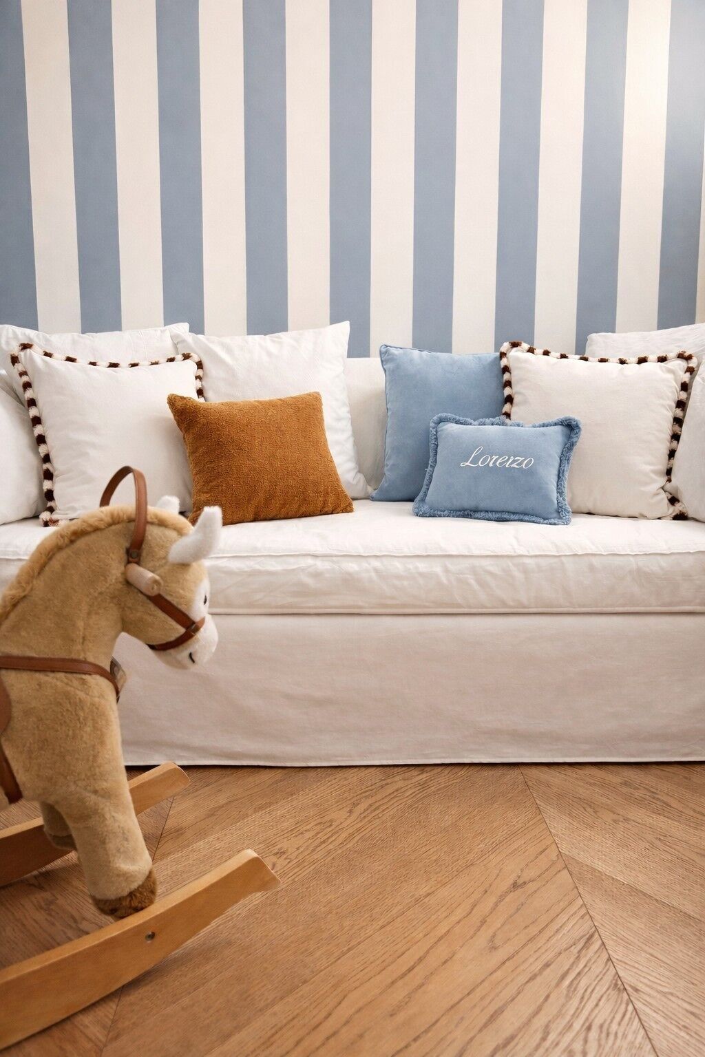 Bicolor Happy Cushion in White Velvet with Pink and White Fringes