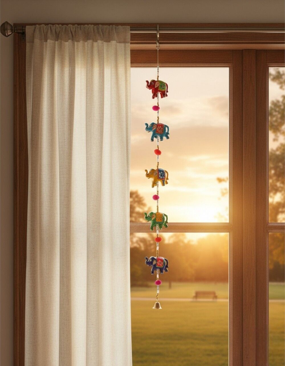 Colgante étnico con elefantes decorativos