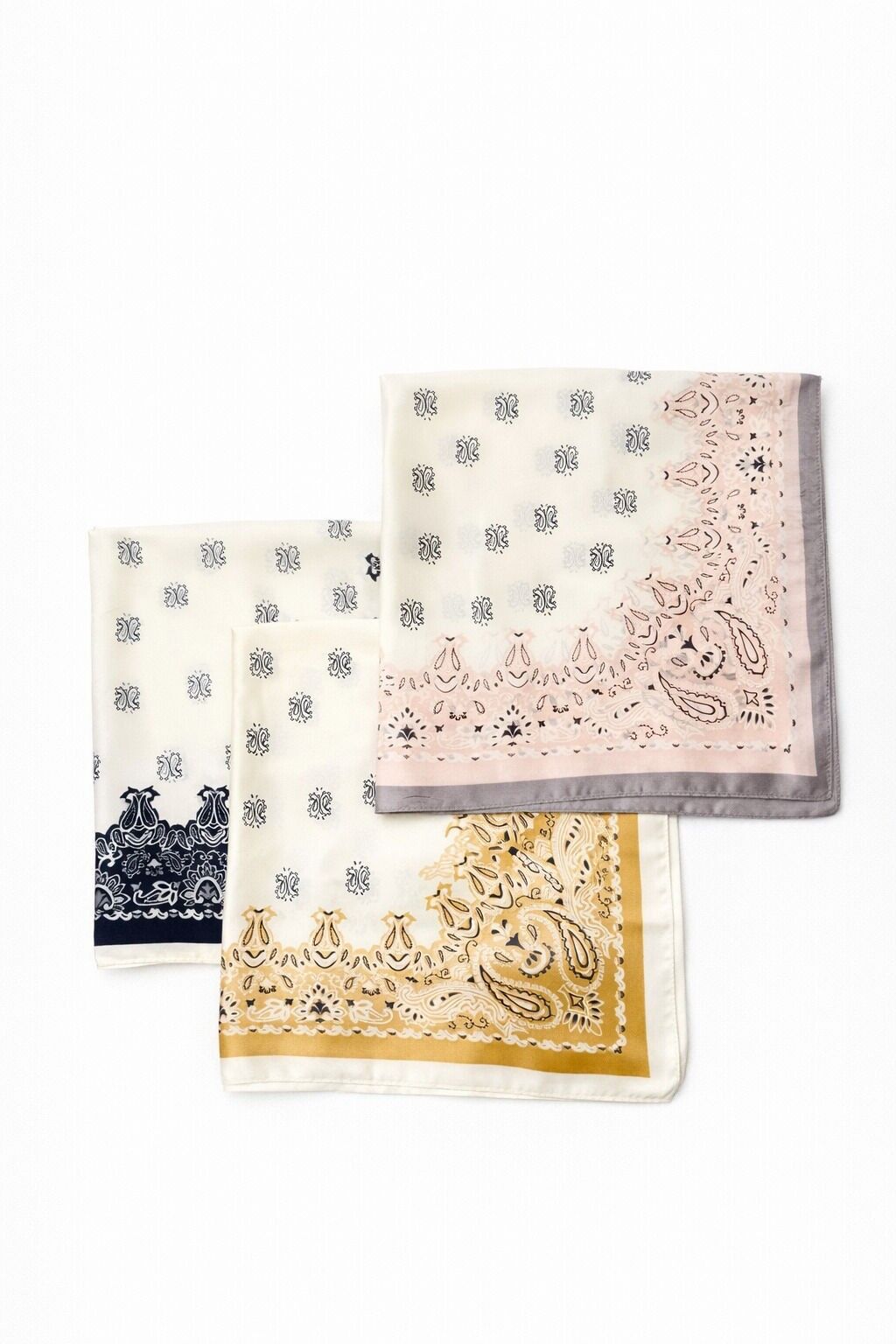 Patterned scarf 65 x 65 cm FL311DF