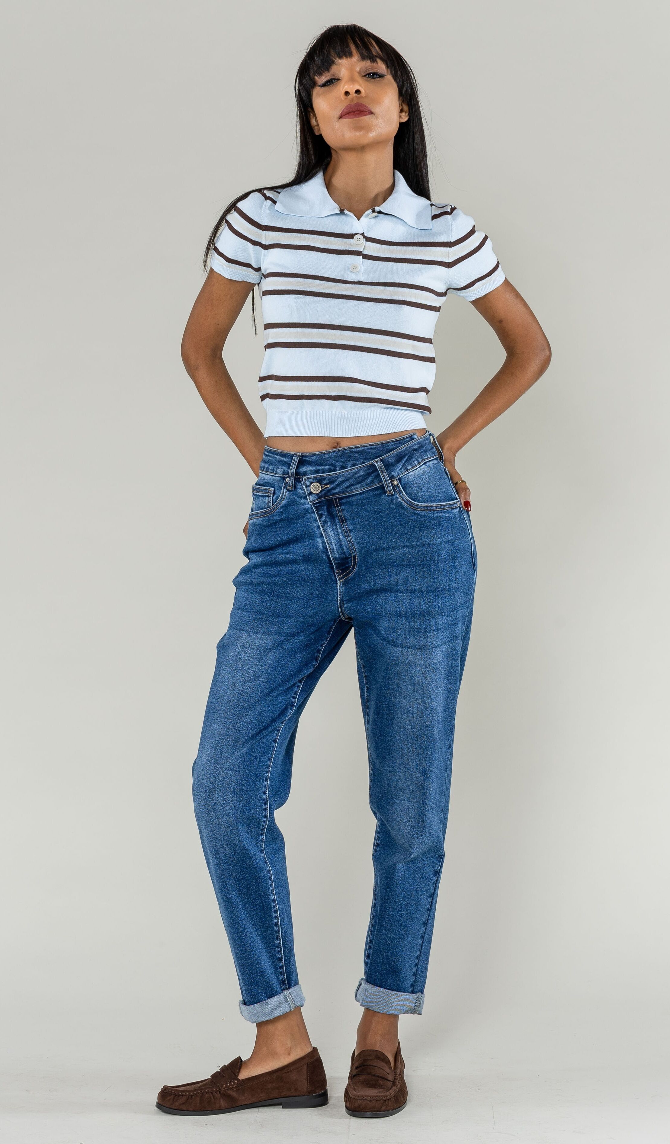 Vaqueros Mom asimétricos elásticos Nina Carter para mujer P623