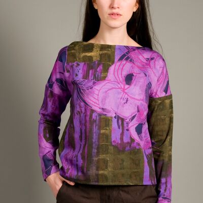 Blouse with a floral print