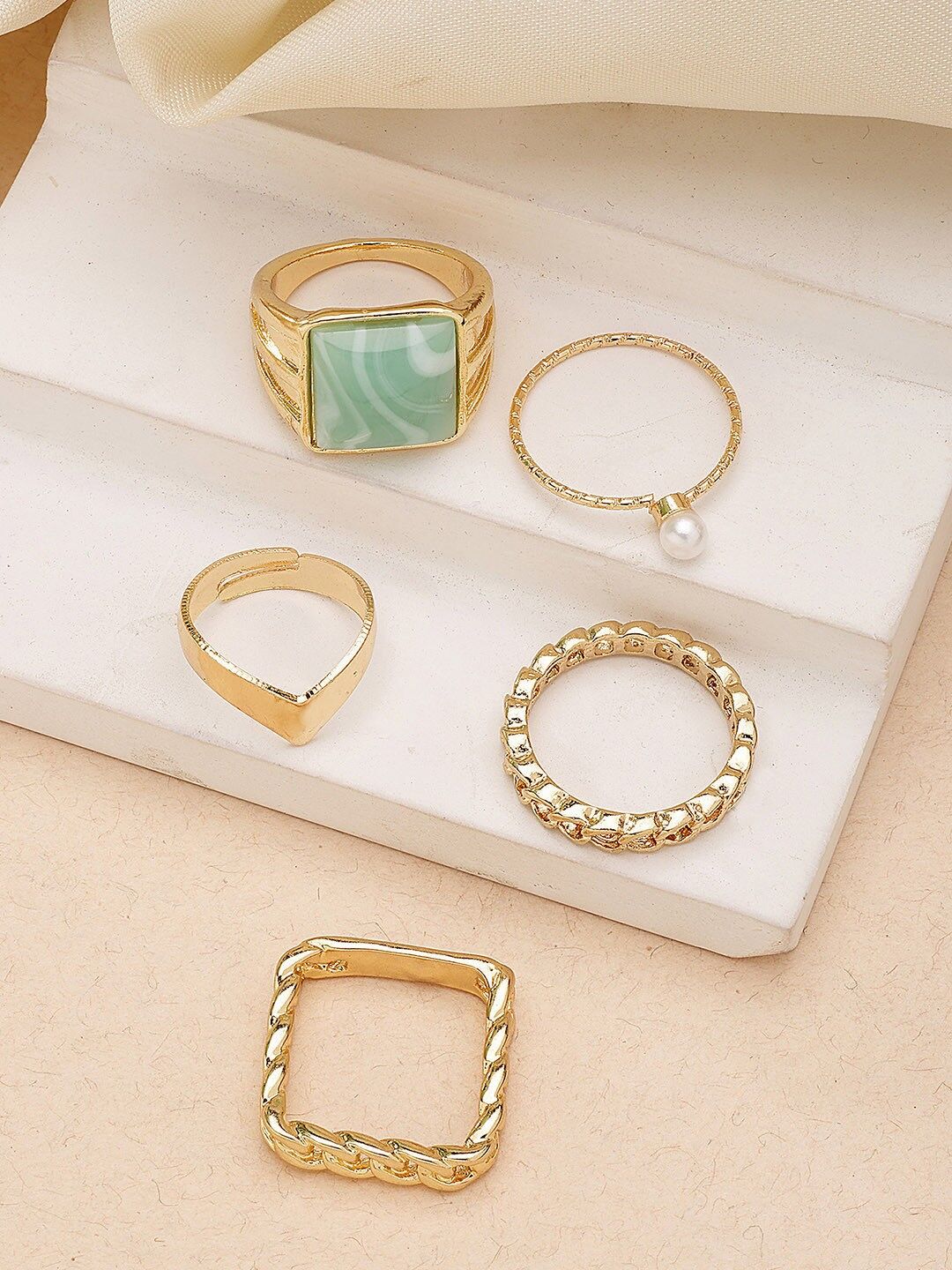 Intricate Finger Rings – Gold-Plated Ring Set – Detailed Design – 5-Piece Pack