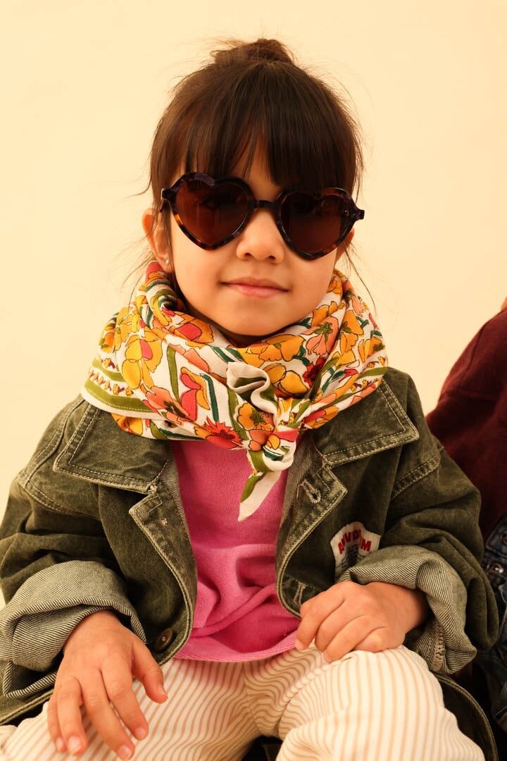 Ockerfarbener Schal mit Blumenmuster für Erwachsene