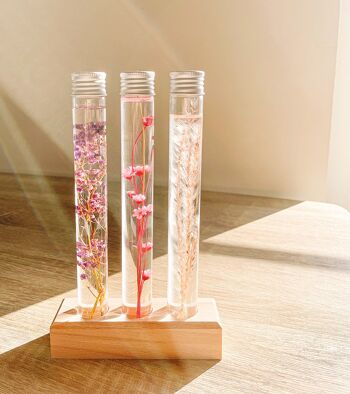Herbariums - 3 tubes de fleurs immergées sur socle en bois
