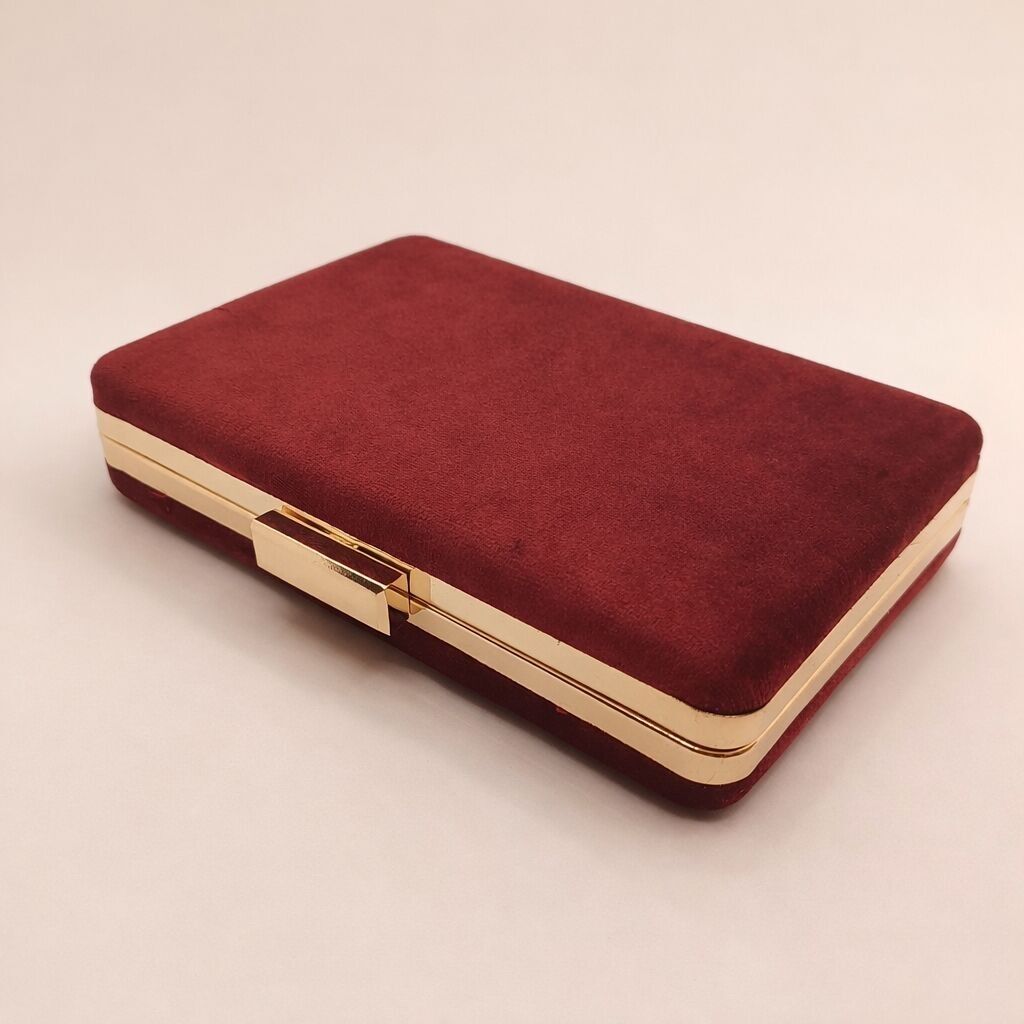 Bolso de fiesta burdeos de terciopelo con cadena dorada – Clutch elegante