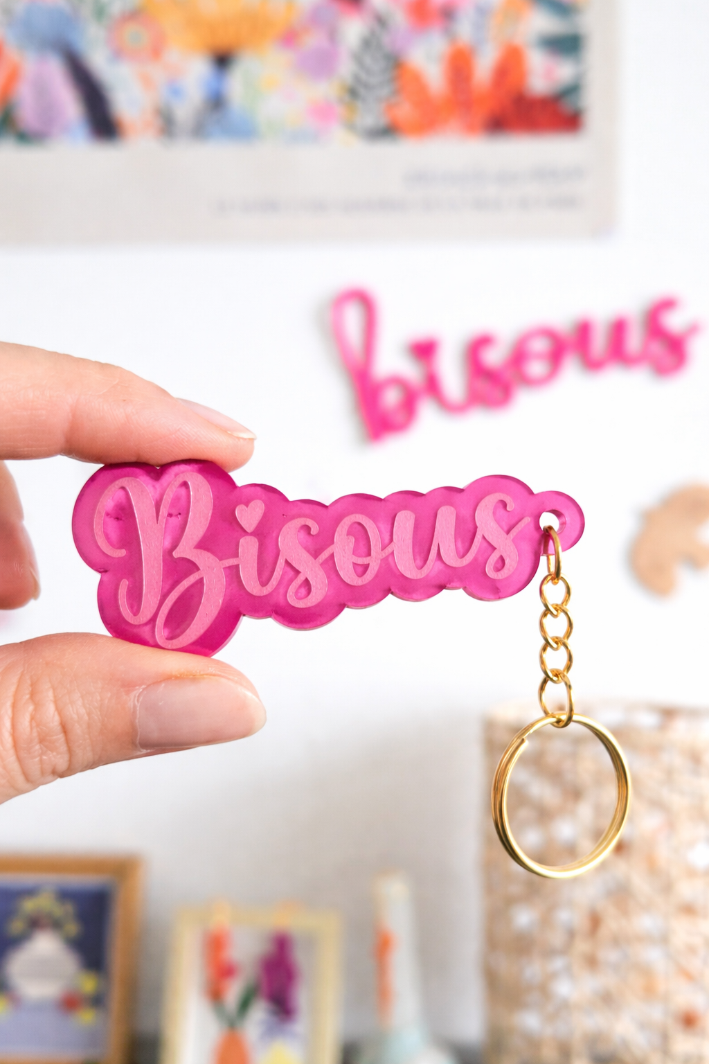 Porte-clé "BISOUS" mot en plexiglas – Cadeau symbolique | Petit mot à emporter
