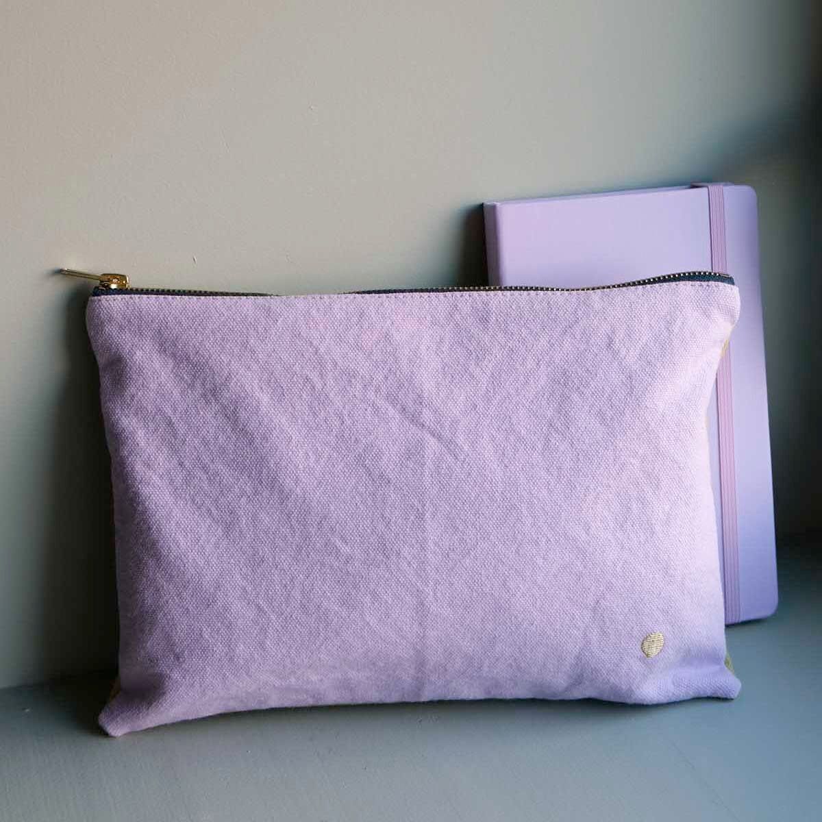 Tricolo Lilac Pineapple Pouch L 19 x 28 x 1