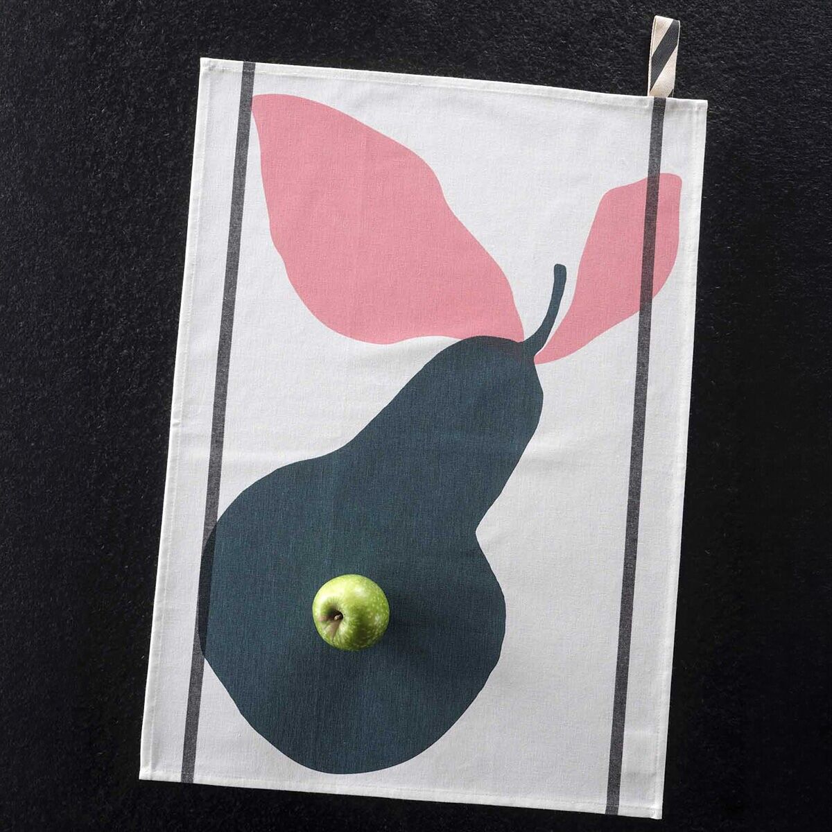 Pear-colored tea towel, white, 50 x 70 cm