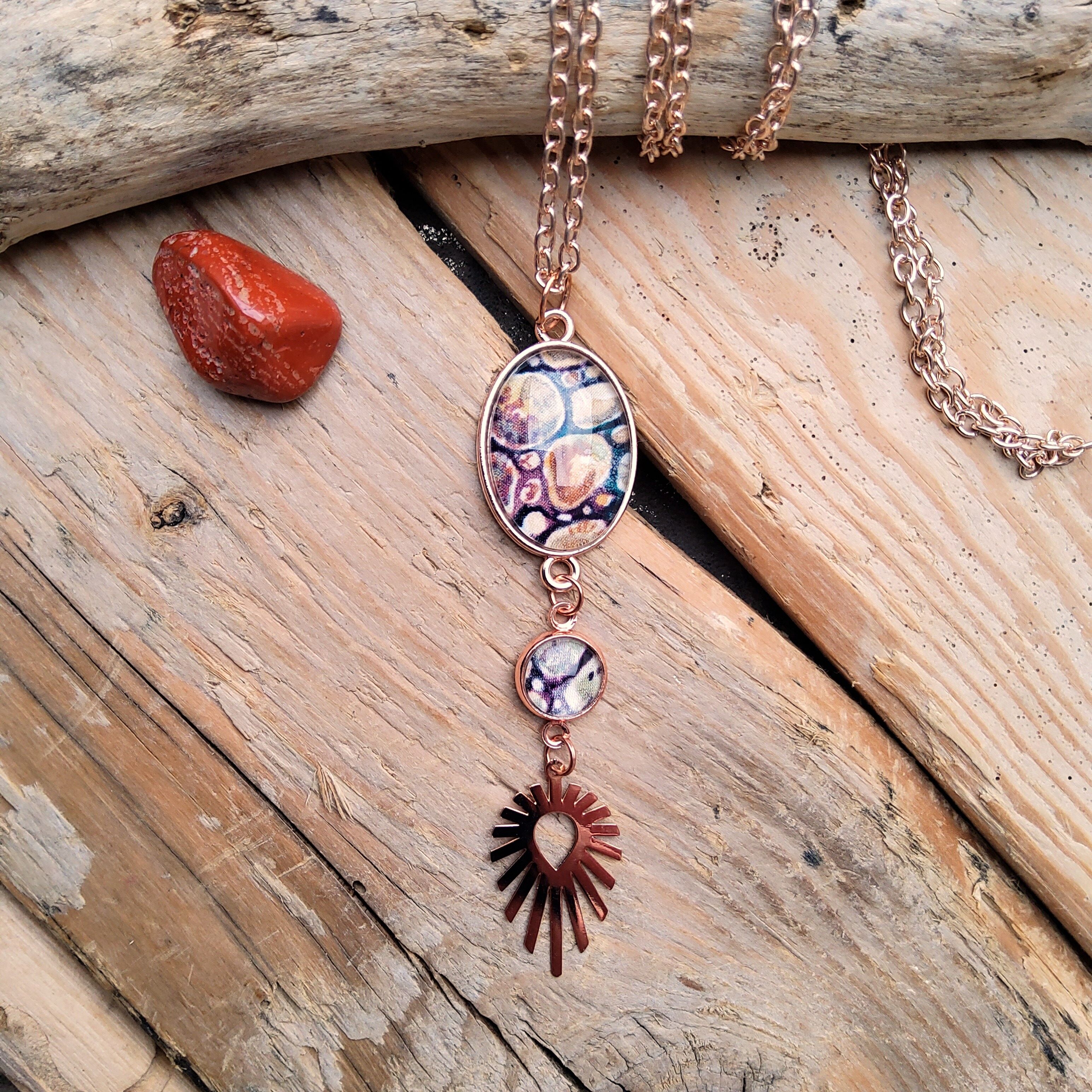 Sautoir Lilly brun, tissu Liberty, métal doré rose