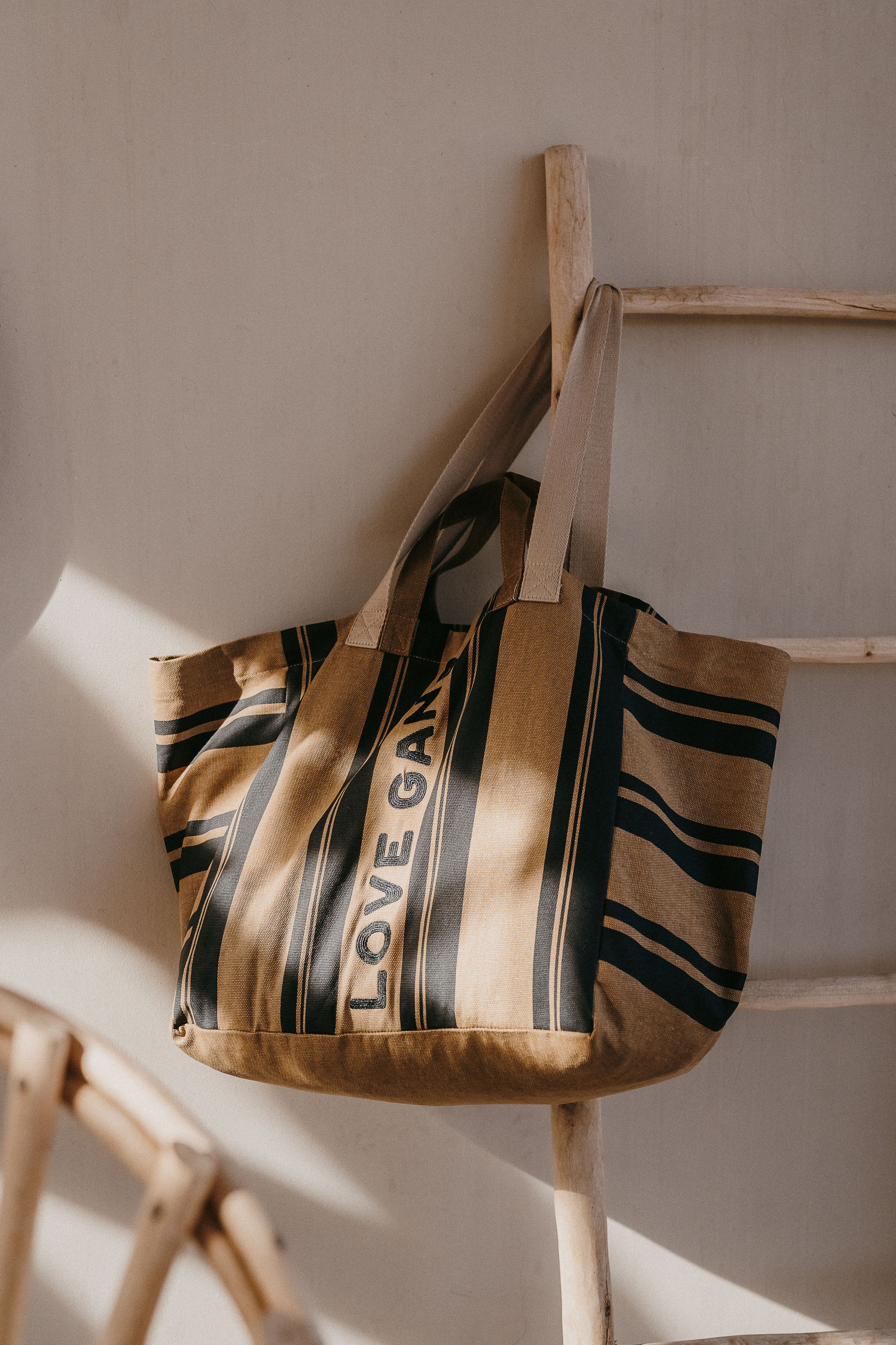 Women's tote bag - Love gang camel