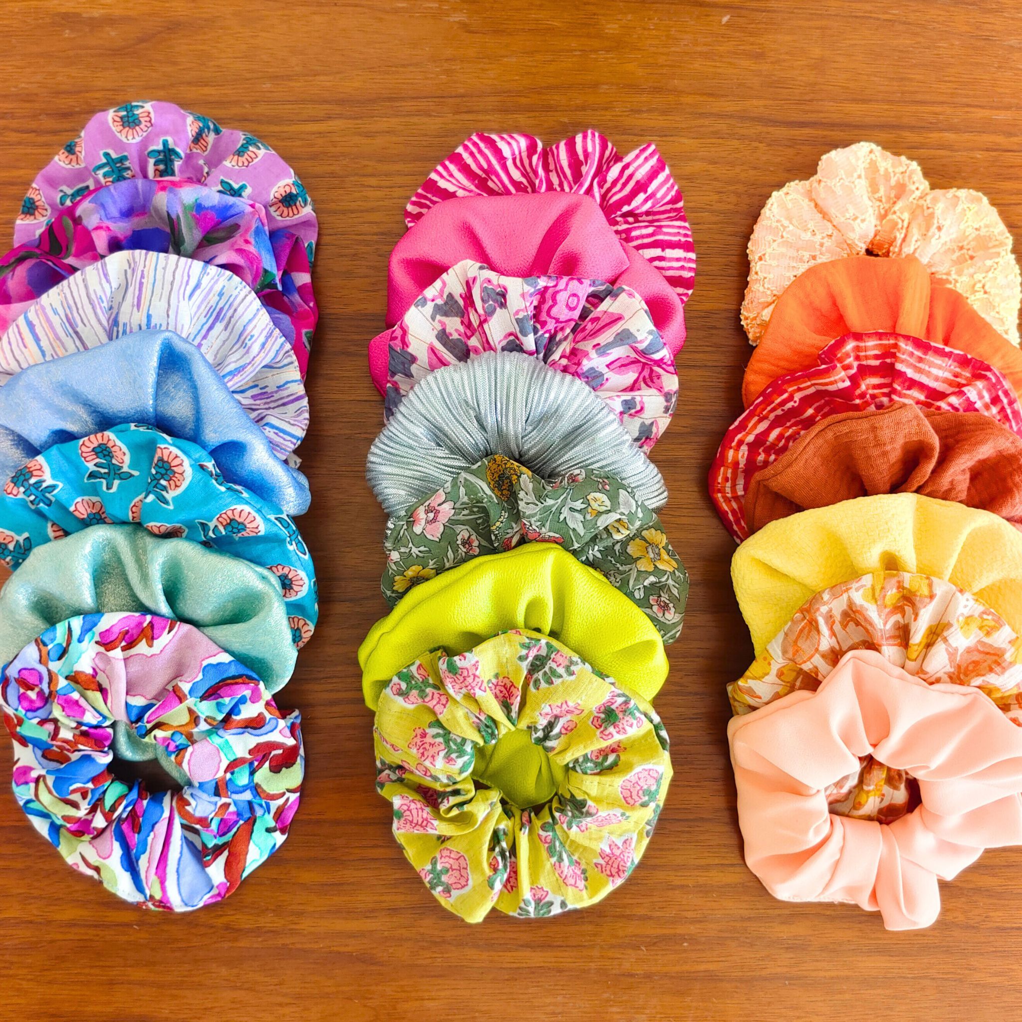 PACK OF 21 Scrunchies including 1 FREE precious one 🎁 / New Arrivals Summer 2026 / Assorted selection Easter Spring Summer