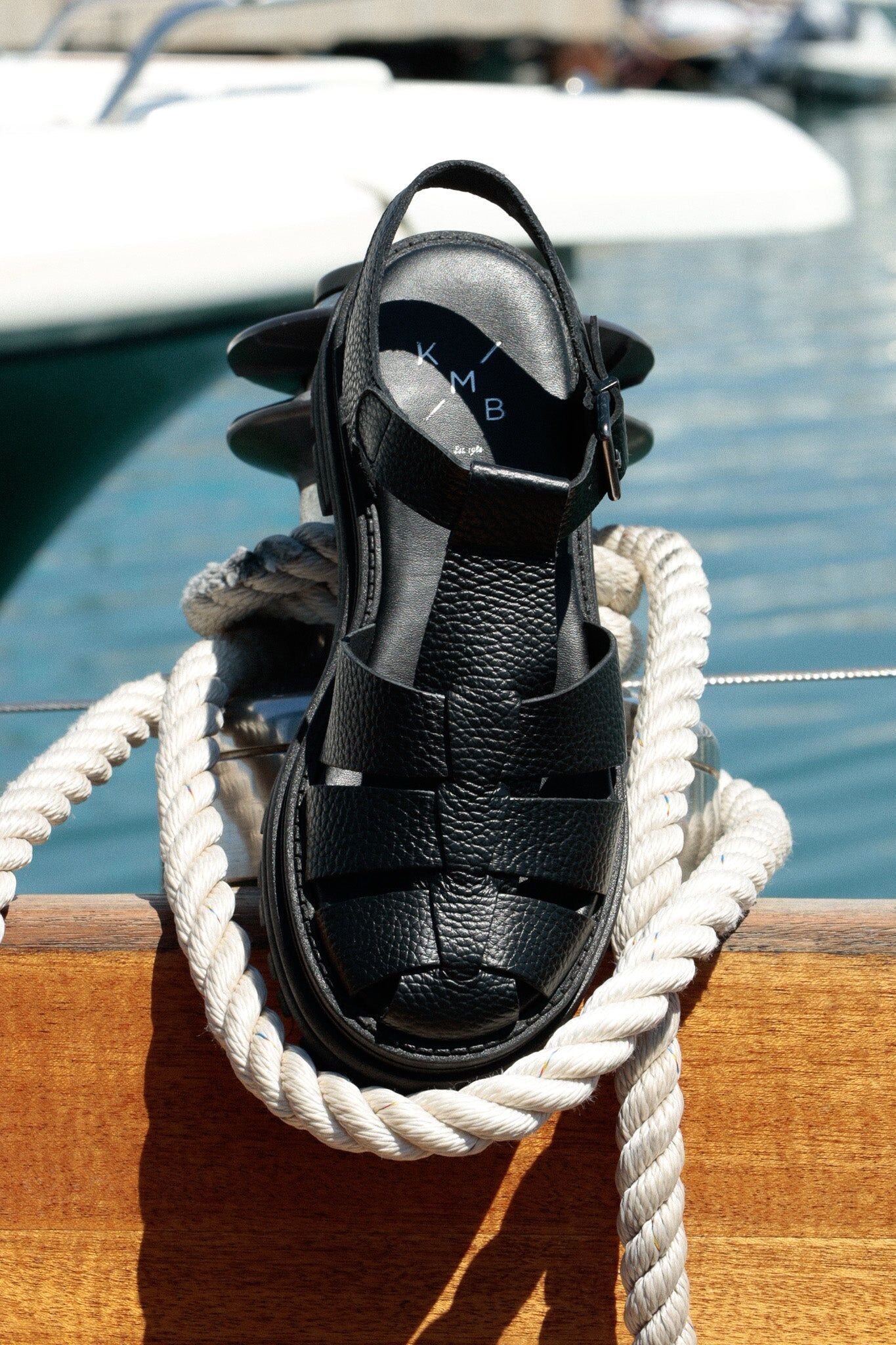 CALA DOLLARO BLACK – Chunky Fisherman Sandals