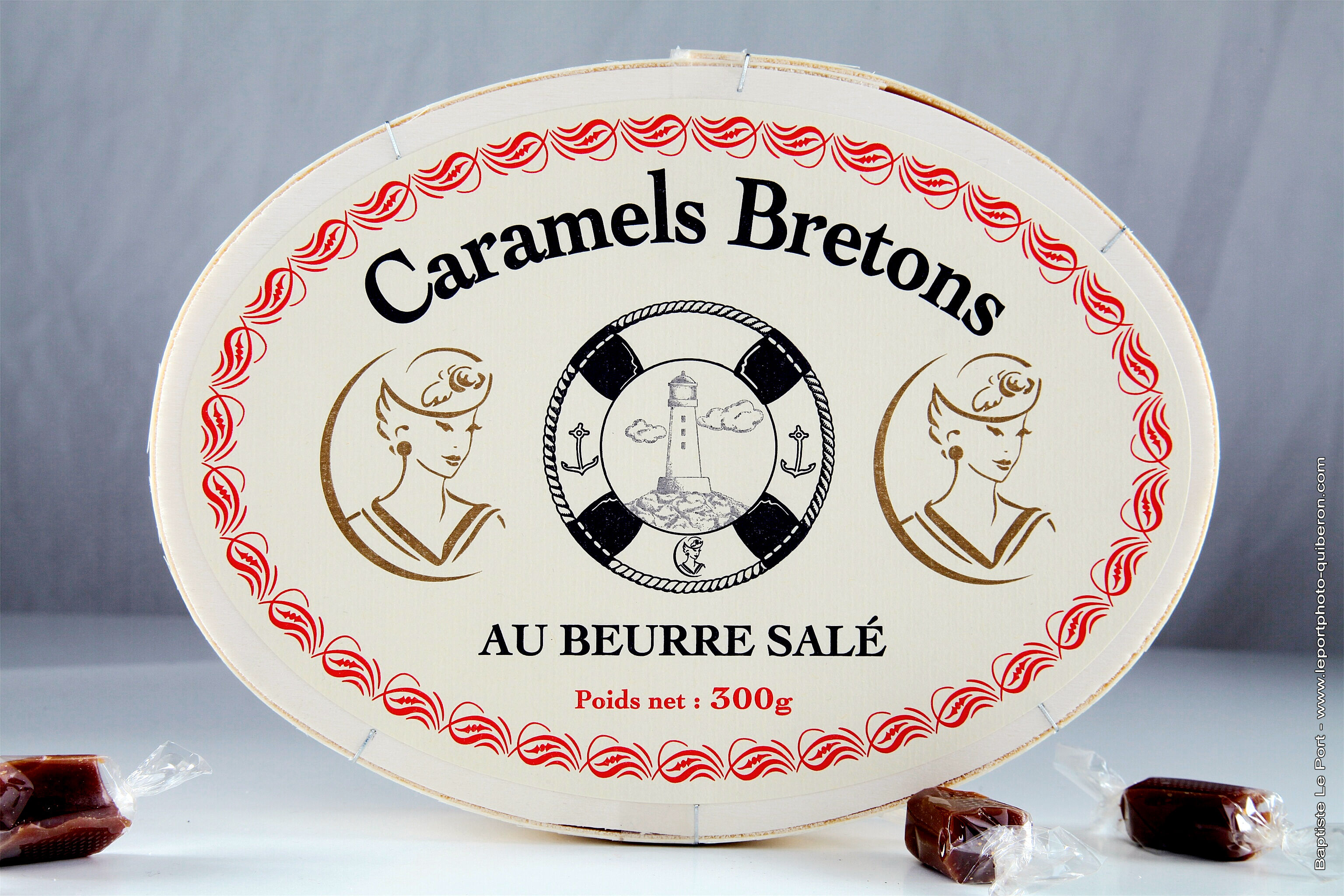 Soft caramel candies - Oval wooden box - "Breton Caramel" range - 300g