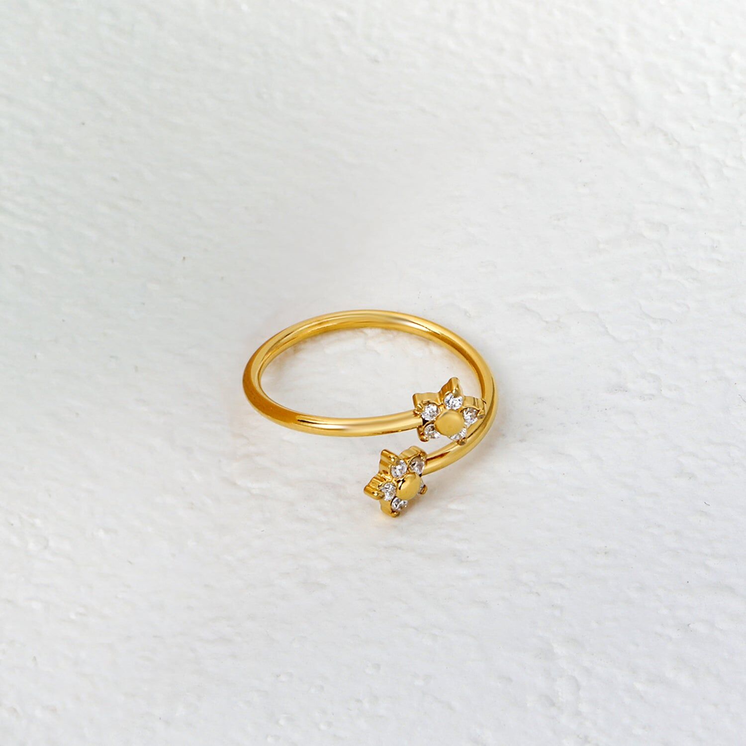 Grace adjustable ring with zirconia