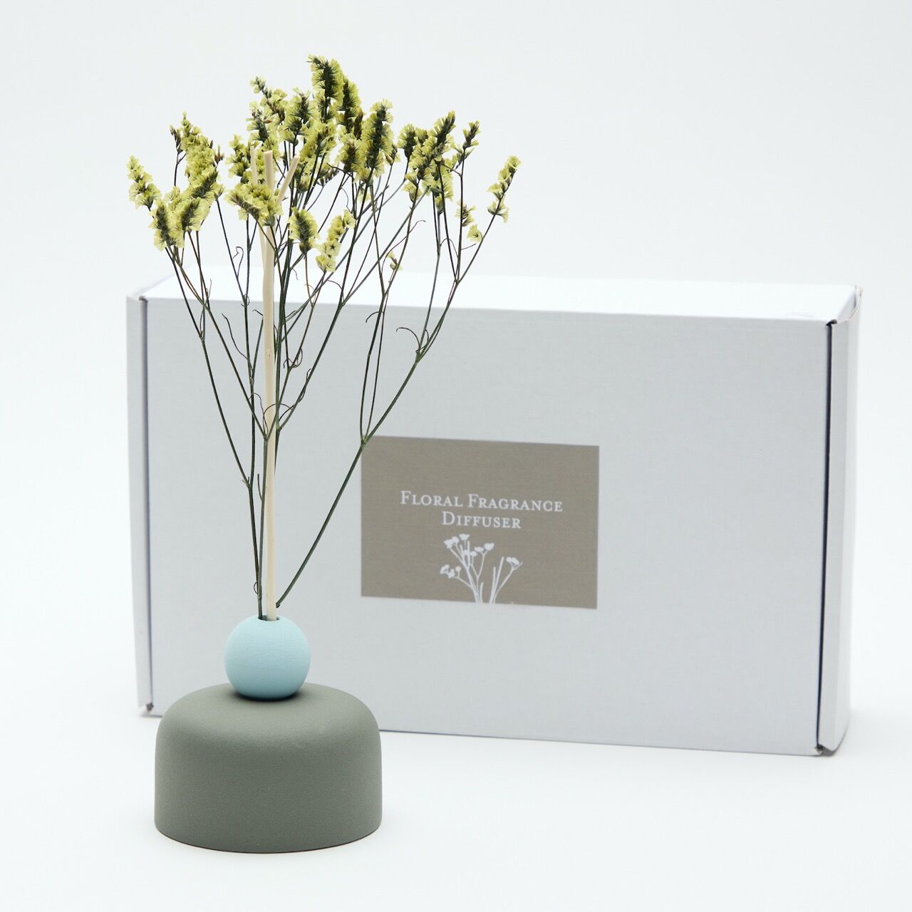 Fragrance diffuser with dried flowers and ceramic vase - Ginger sage perfume