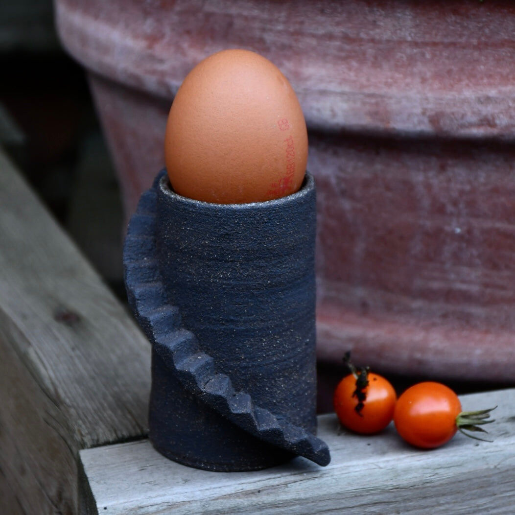 Treppenserie – Midnight Wendeltreppe Eierbecher