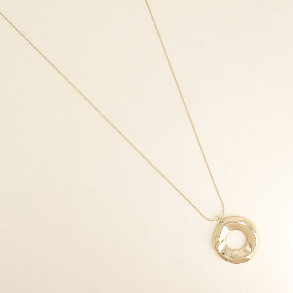 Sautoir - pendentif forme rond ajouré et maille serpent
